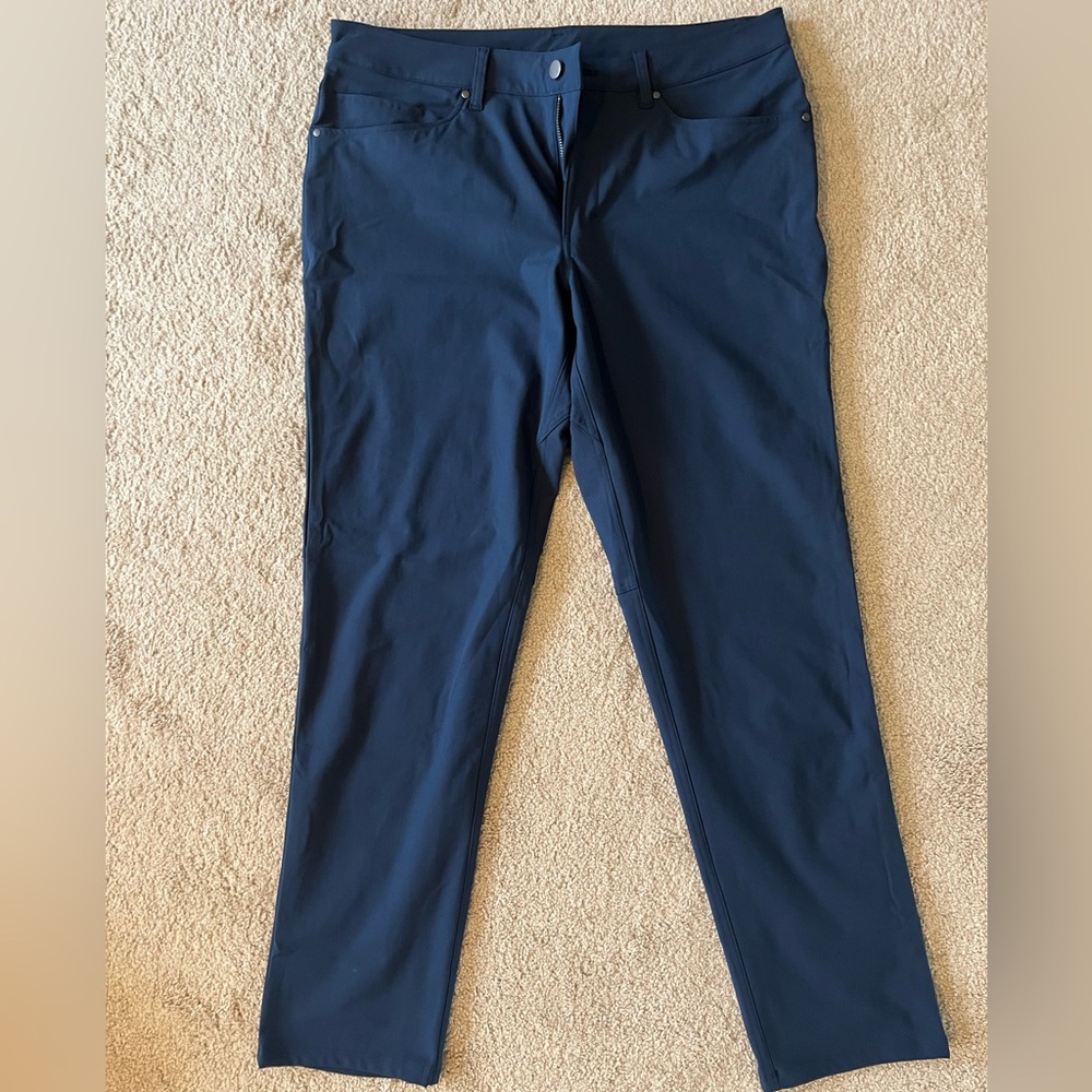 lululemon ABC pants, never worn, size 34